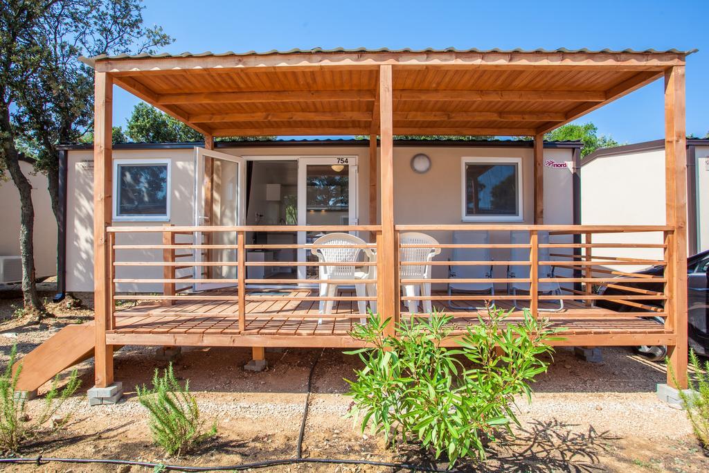 Mobile Homes Rapoca Nerezine Exterior foto